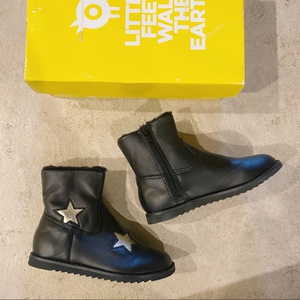 BNIB Old Soles black booties lined stars